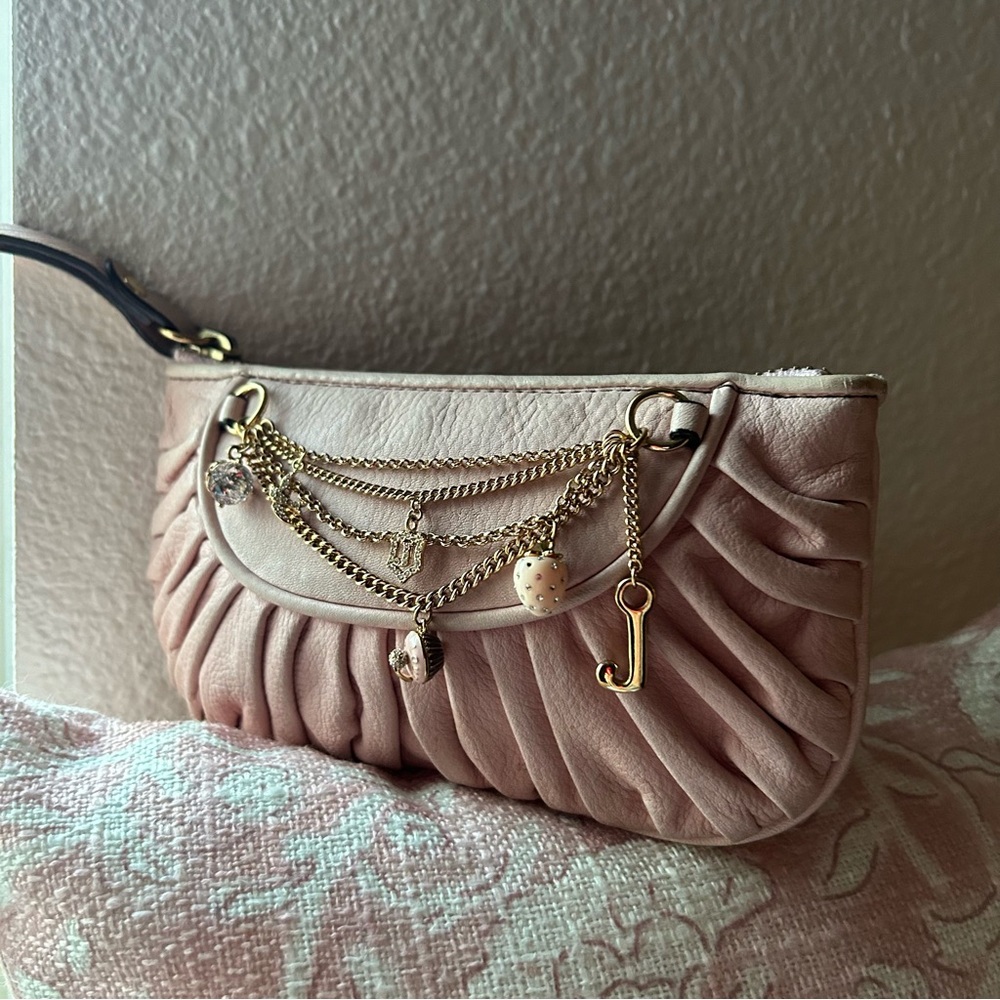 🌟 SOLD 🌟 Juicy Couture Pink Leather Wristlet Mini Purse